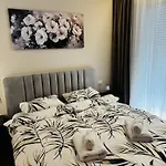 Apartment Tomei